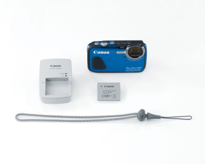 powershot-d30-waterproof-digital-camera-kit-hires.jpg