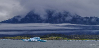 160706_Valdez_iceberg_mountain_cloud_0914m.jpg