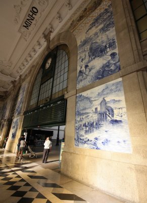Porto  Gare de Sao Bento