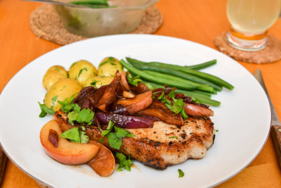 Pork Chops with Balsamic Apples