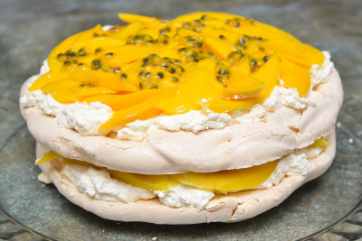 Mango Meringue