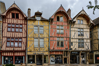 Troyes