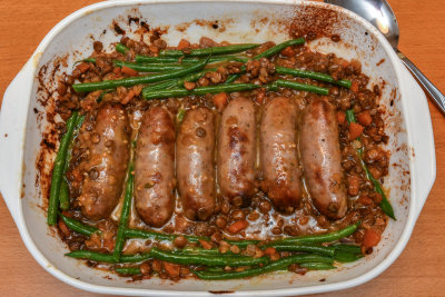 Sausages with Lentils and Green Beans