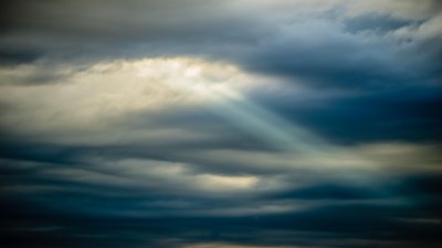  Un trou dans les nuages 