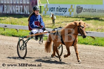 Mini Gouden zweep 1 - Nikita Menger en Red Memory1.jpg