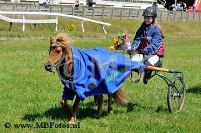 Mini Gouden zweep 1 - Nikita Menger en Red Memory3.jpg
