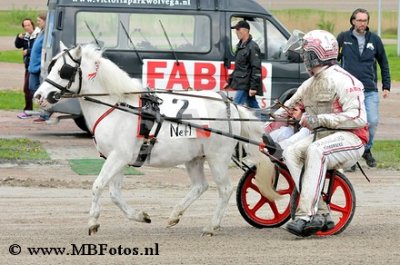 _MBF1833.jpg