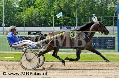 Koers 4. Hummer Vryenesse1.jpg
