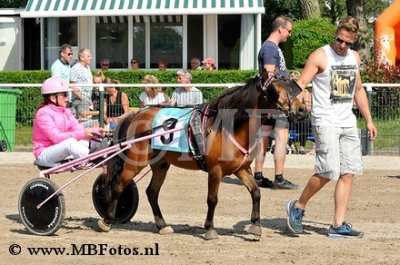 Minikoers. Liz van Brederode met Topper2.jpg