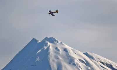 Cliff's low wing trainer over the Mt,0T8A6505.jpg