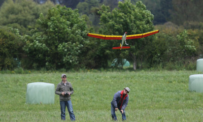 Keith releases the SIG Riser 100 on it's maiden, 0T8A9387.jpg