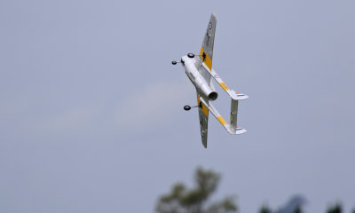 The Vampire takes off and Ross hangs on, 0T8A4782.jpg