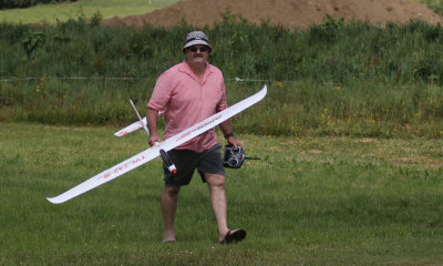 Mathew and his powered glider,0T8A3450.jpg