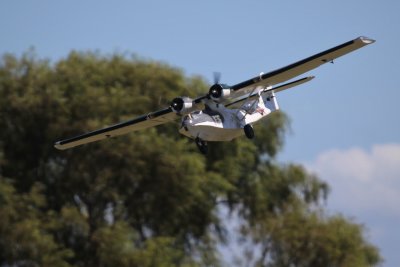 Andrew Stiver flying the Catalina, 0T8A7441.jpg