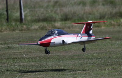 Ryan Groves Tutor Jet Legend landing, 0T8A7473.jpg