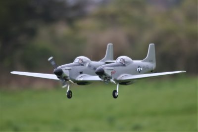 F-82 about to land, 0T8A3245.jpg