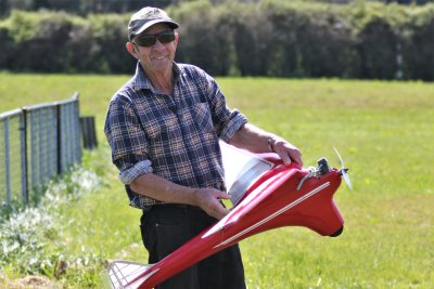 Allen readying Steve's Cloudbuster, 0T8A4870.jpg