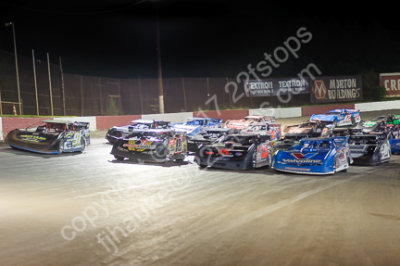World of Outlaws Feature