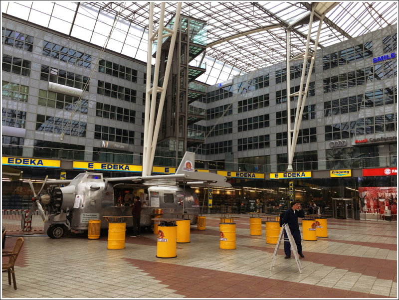 Munich Airport plaza - Interesting food cart