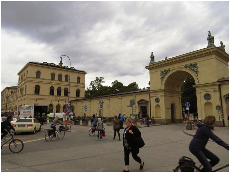 Hofgarten entrance