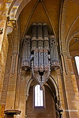 Het orgel in de Dom en Liebfrauenkirche in Trier.jpg