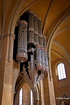 Het orgel in de Dom en Liebfrauenkirche in Trier.jpg