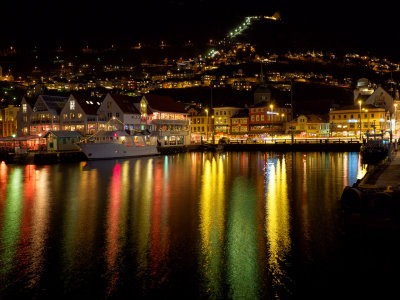16-Bergen by night.jpg