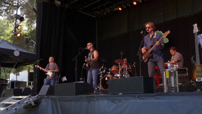 Paul Thorn at Sunday afternoon main stage