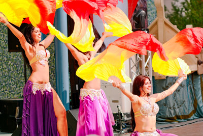 fan dance Belladona Lebanon Festival