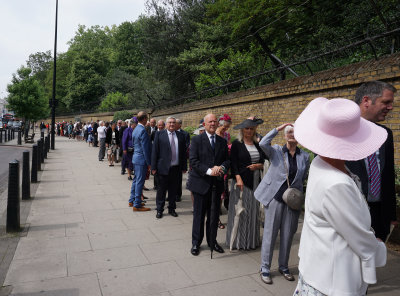 Queens Garden Party Rear Entry Queue