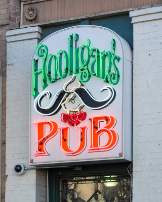 Hooligans Pub