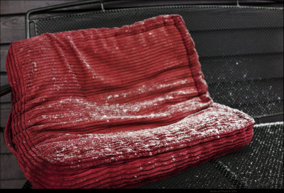 Red Pillow w Snow