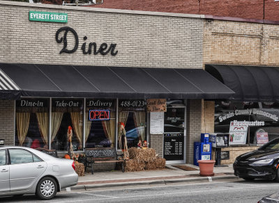 DSC01366 Everett Street Diner in Bryson City, North Carolina