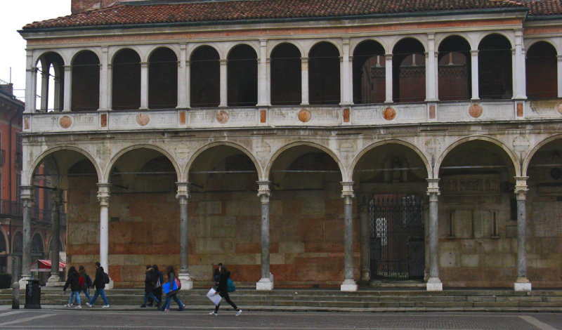 Piazza Commune9244