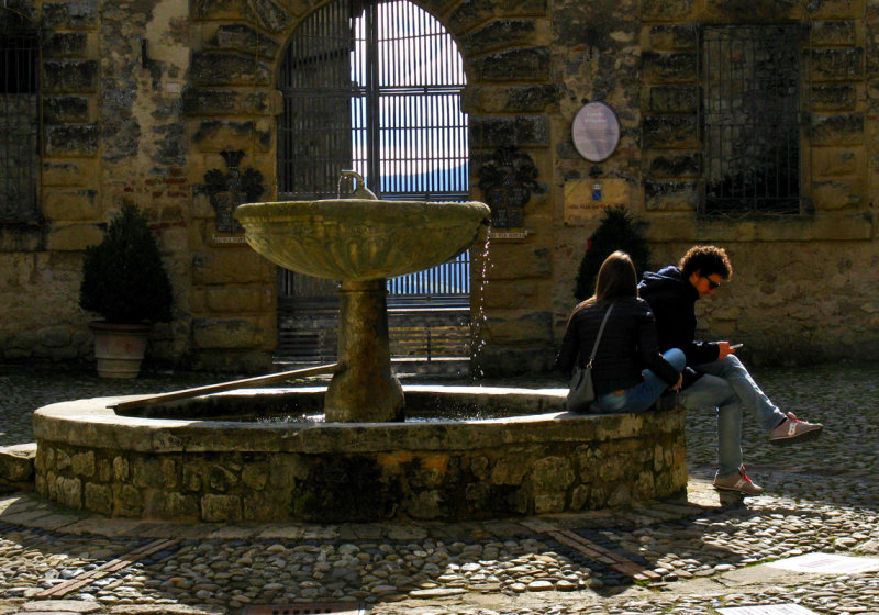 Courtyard Fountain9296