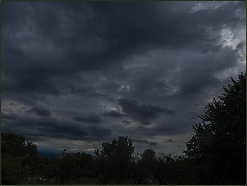 Clouds Thickening