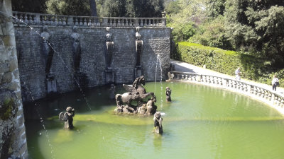 Villa Lante Pegasus fountain.jpg