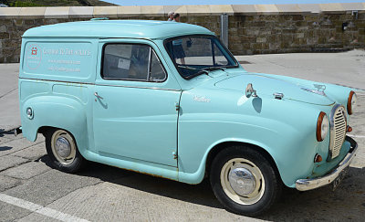 Austin A35.