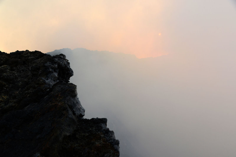 Too bad there's not a decent path along the crater rim of Nyiragongo