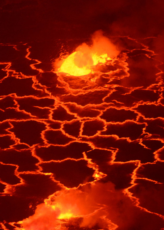 Active volcanic activity, Mount Nyiragongo