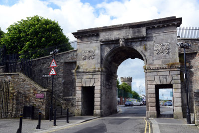 Bishops Gate, the original replaced with this Triumphal Arch in 1789