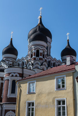 Alexander Nevsky Cathedral, Tallinn with house in foreground