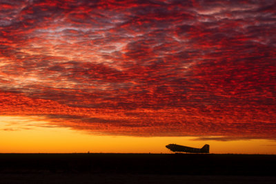C-47 at Sunrise_8100439.jpg
