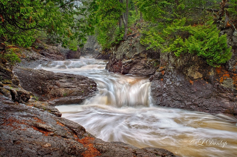 **47.2 -  Cascade River State Park:  Small Cascade 