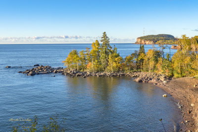 Tettegouche: View With Palisade In Distance LIC_5118.jpg