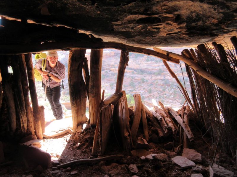 Trail canyon ruins