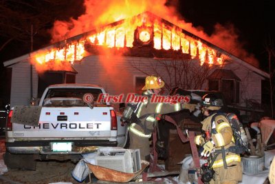 Oxford MA - Fatal Residential fire; 16 Sacarrappa Rd. - December 14, 2017