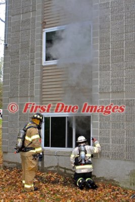 21 Village Way_0008.jpg