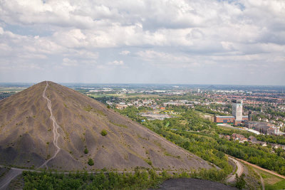 LE TERRIL DE LOOS EN GOHELLE - LENS