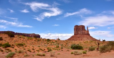 West Mitten with Sentinenal Mesa Monument Valley Navajo Tribal Park 495 